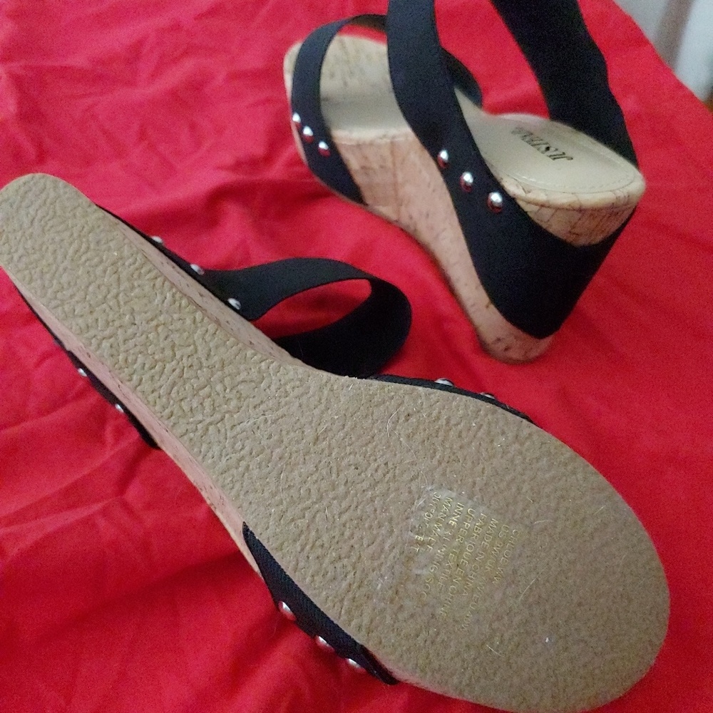 Black Size 9 wide width heels